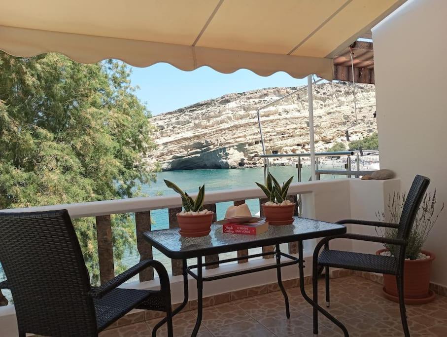 Seaside Nicola's Matala