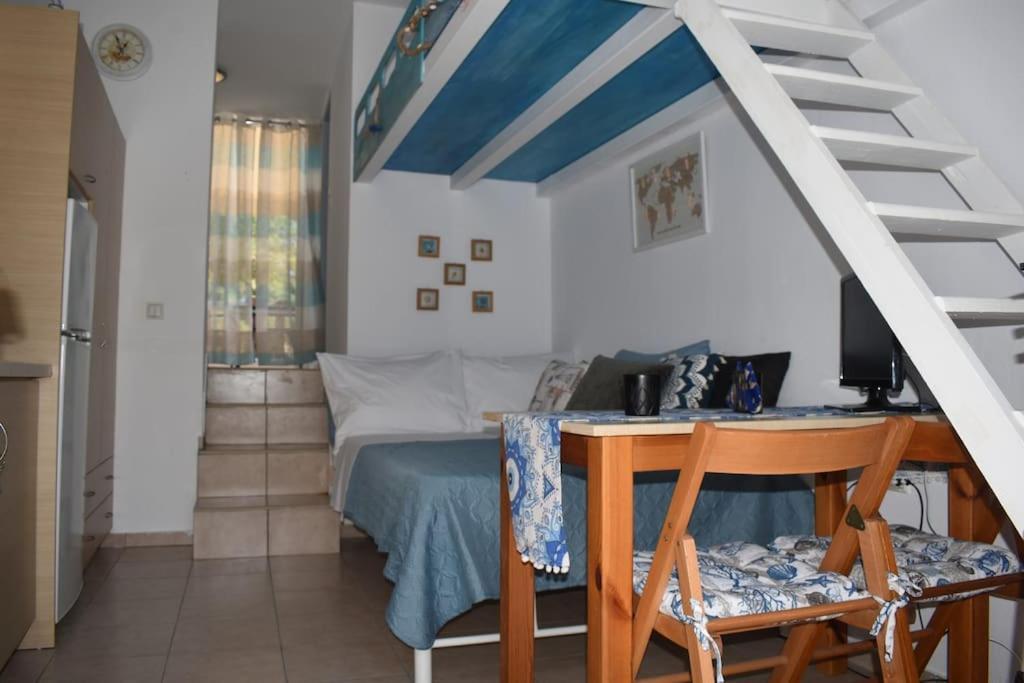 Seaside Nicola's Apartment Matala (Crete)